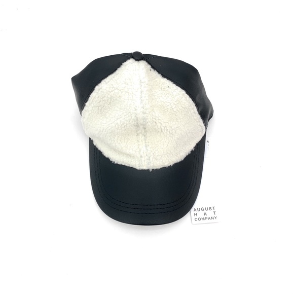 4/$25 August Women’s Faux Leather Fleece Hat NWT - Picture 2 of 4